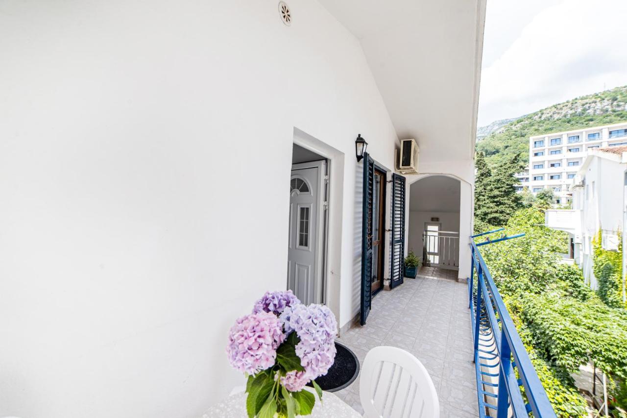 Apartments Vila Nikolic Rafailovici Exterior photo
