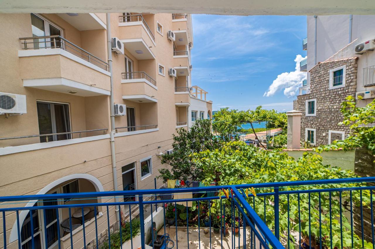Apartments Vila Nikolic Rafailovici Exterior photo