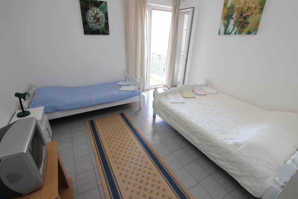 Apartments Vila Nikolic Rafailovici Room photo